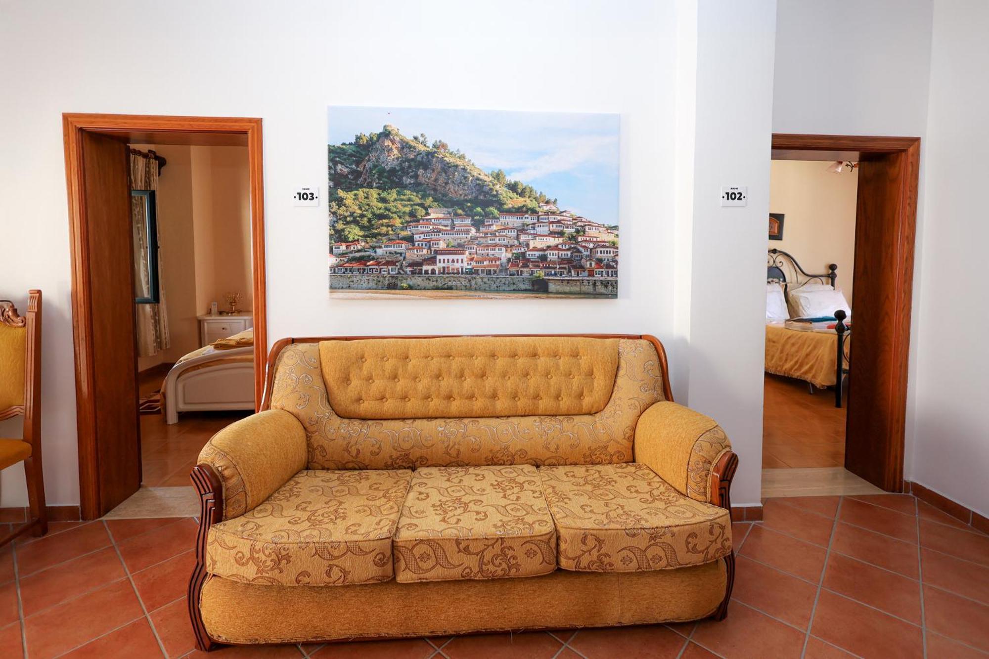 Casa La Pieve Bed & Breakfast Berat Eksteriør bilde