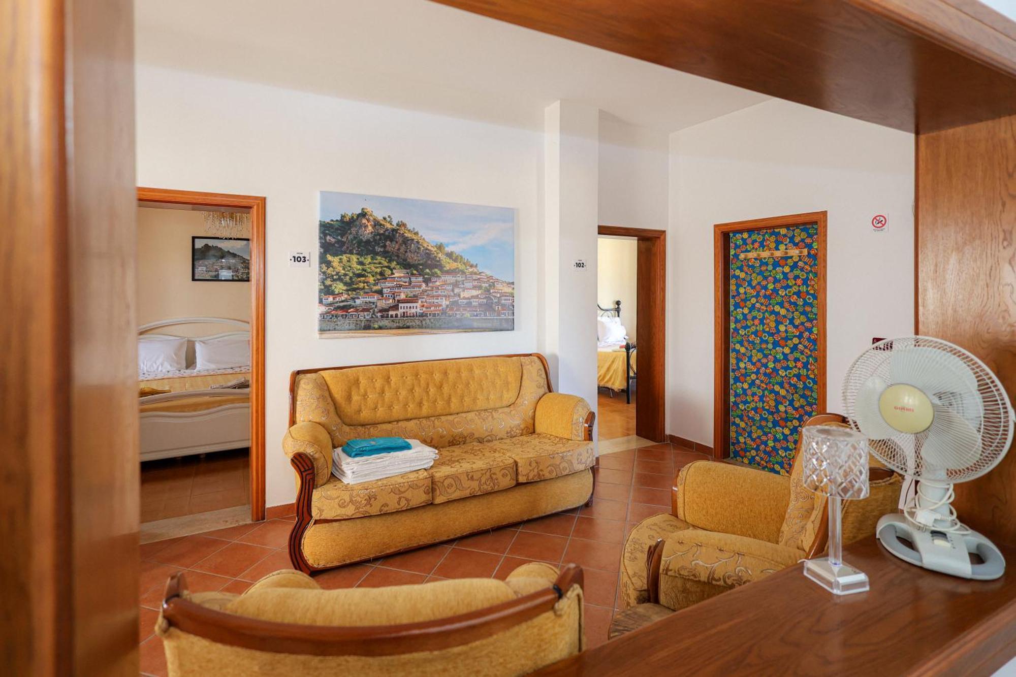 Casa La Pieve Bed & Breakfast Berat Eksteriør bilde